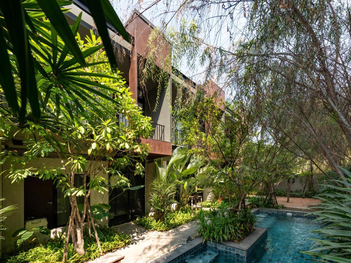 Cherlock Hotel Chiang Mai Exterior foto